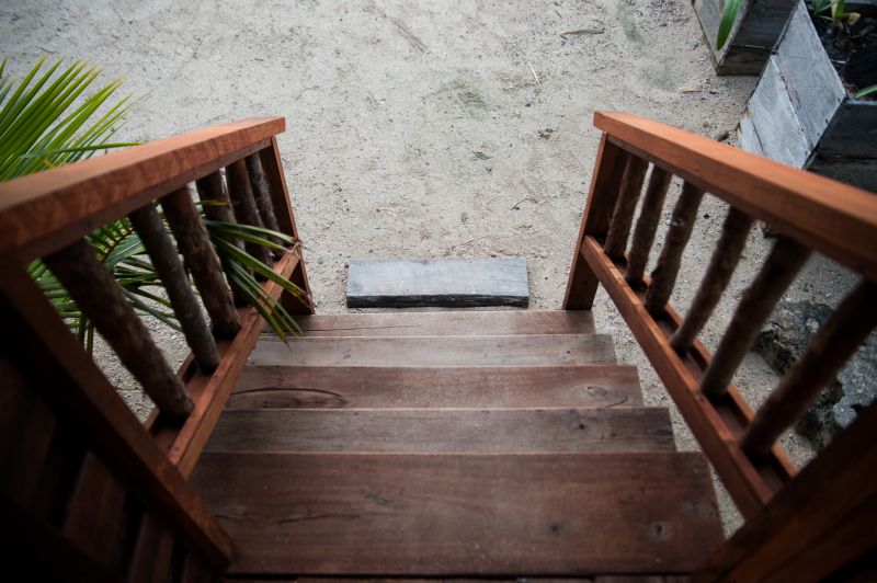 Products For Oak Steps Replacements in use